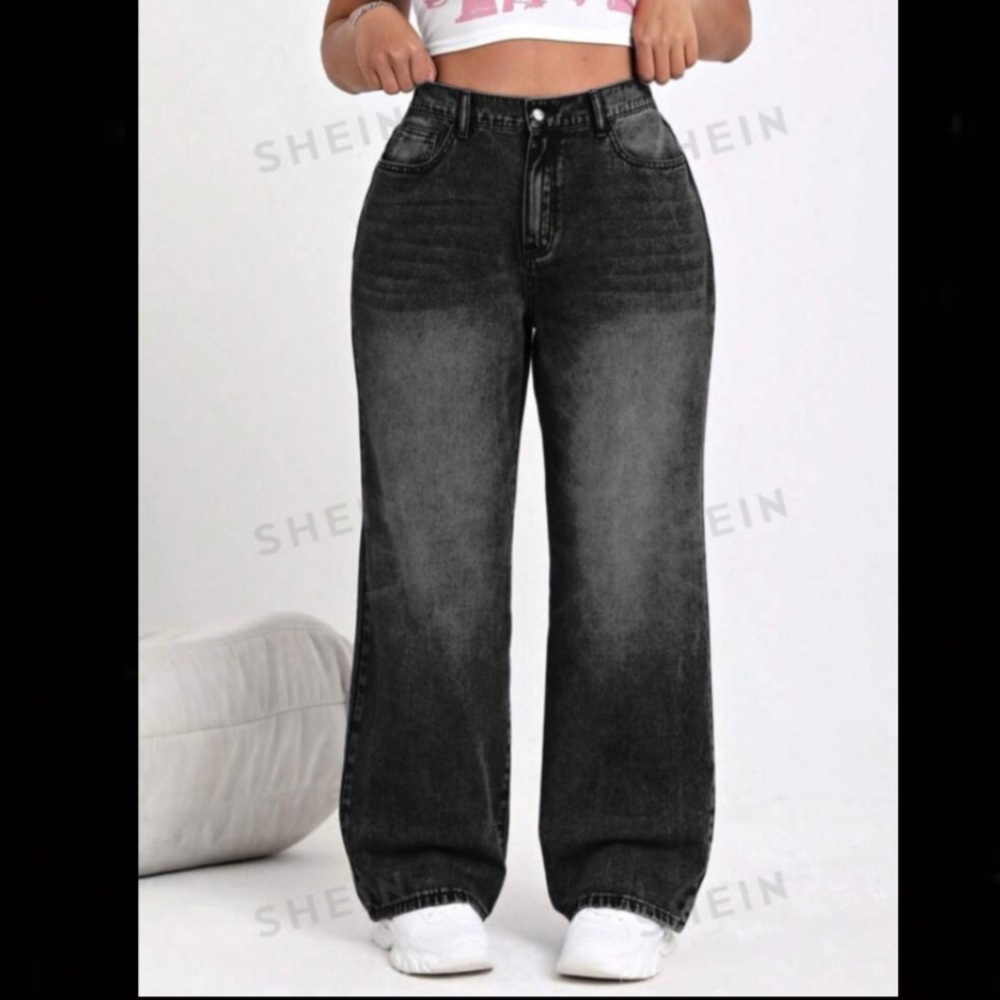 ✨SHEIN EZwear Plus Size Casual
Daily Wear Straight Leg Boyfriend Jeans✨